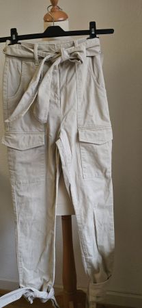 Pantalon cargo NA-KD XS, tour de taille 65cm longueur 102cm