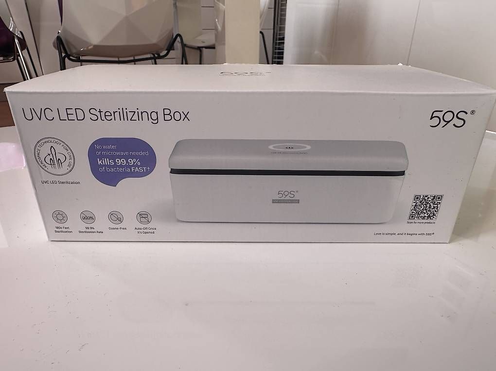 Pasti del neonato: Sterilizzatore professionale Uv nails nuovo  – Usato da Mendrisio venduto da esthetic111