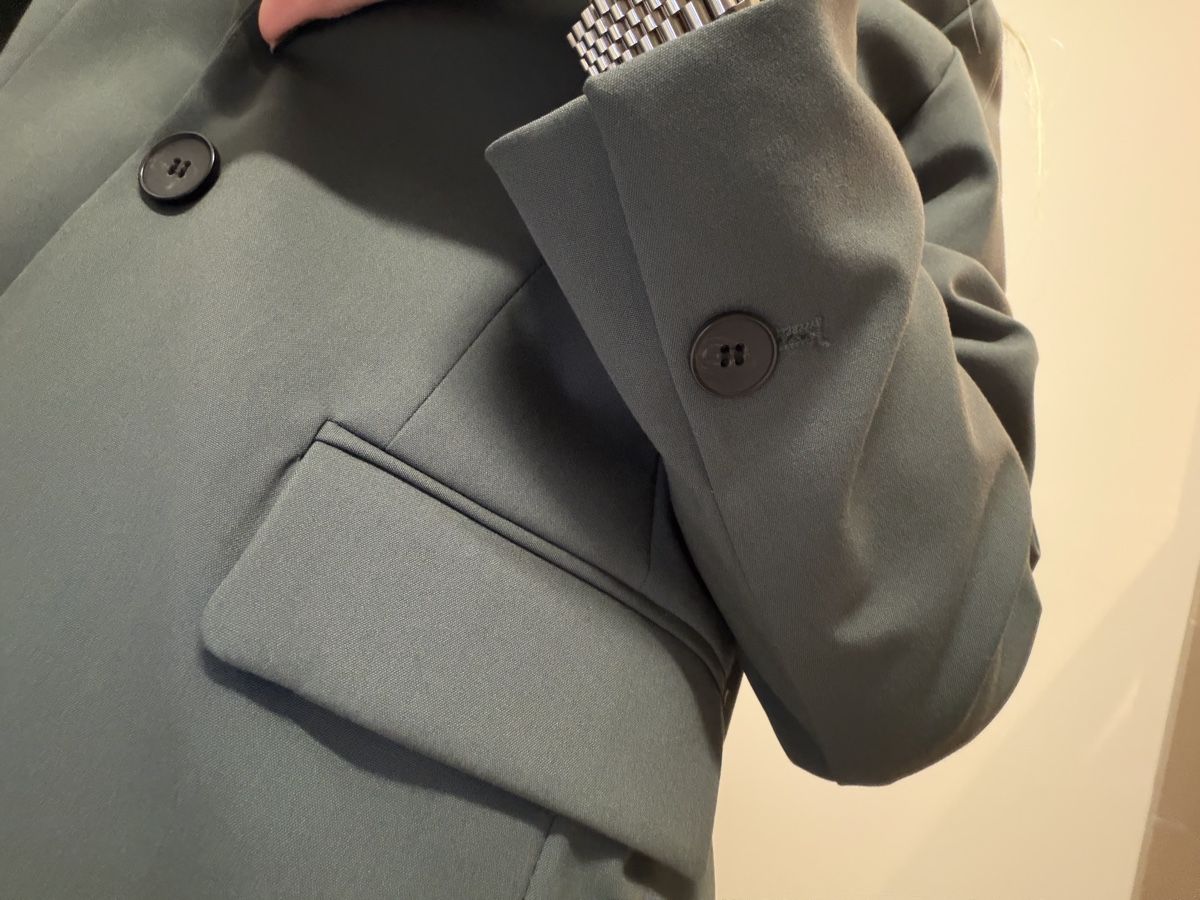 H&M Giacche: Damen Blazer Olivengrün – Nuovo (secondo la descrizione) da Dietikon venduto da meeelissaa 3