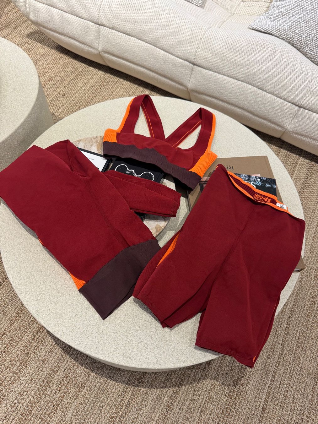 Hermès Kleiderpakete: HERMES TOP & 2 x LEGGINGS – Gebraucht aus Schwyz von bofb