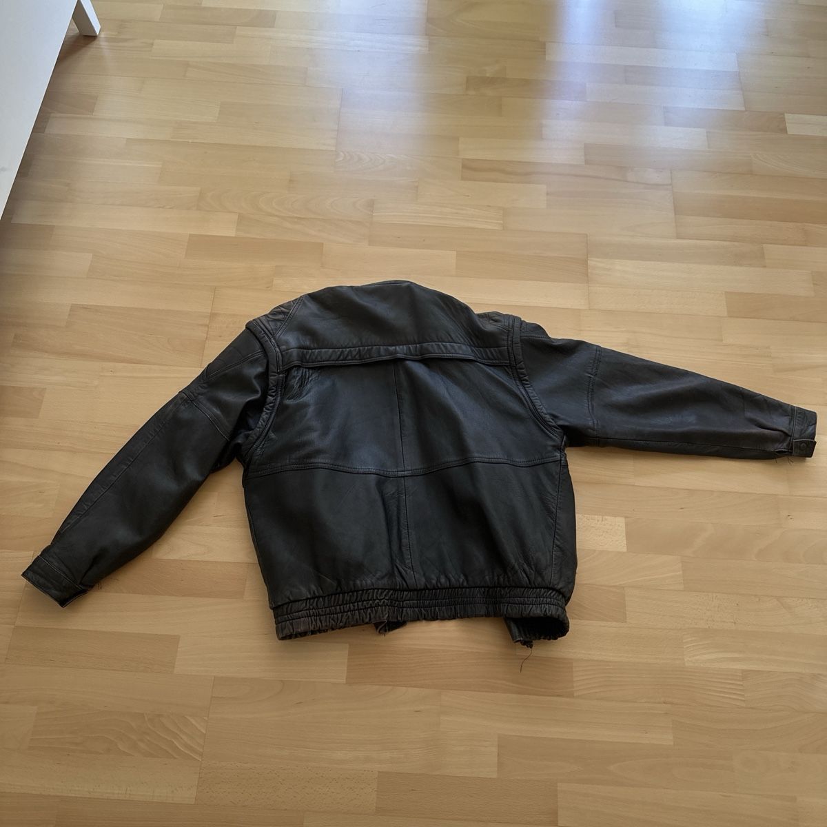 Giacche: Leder Bomberjacke – Usato da Schaffhausen venduto da Sarahuehlinger 1