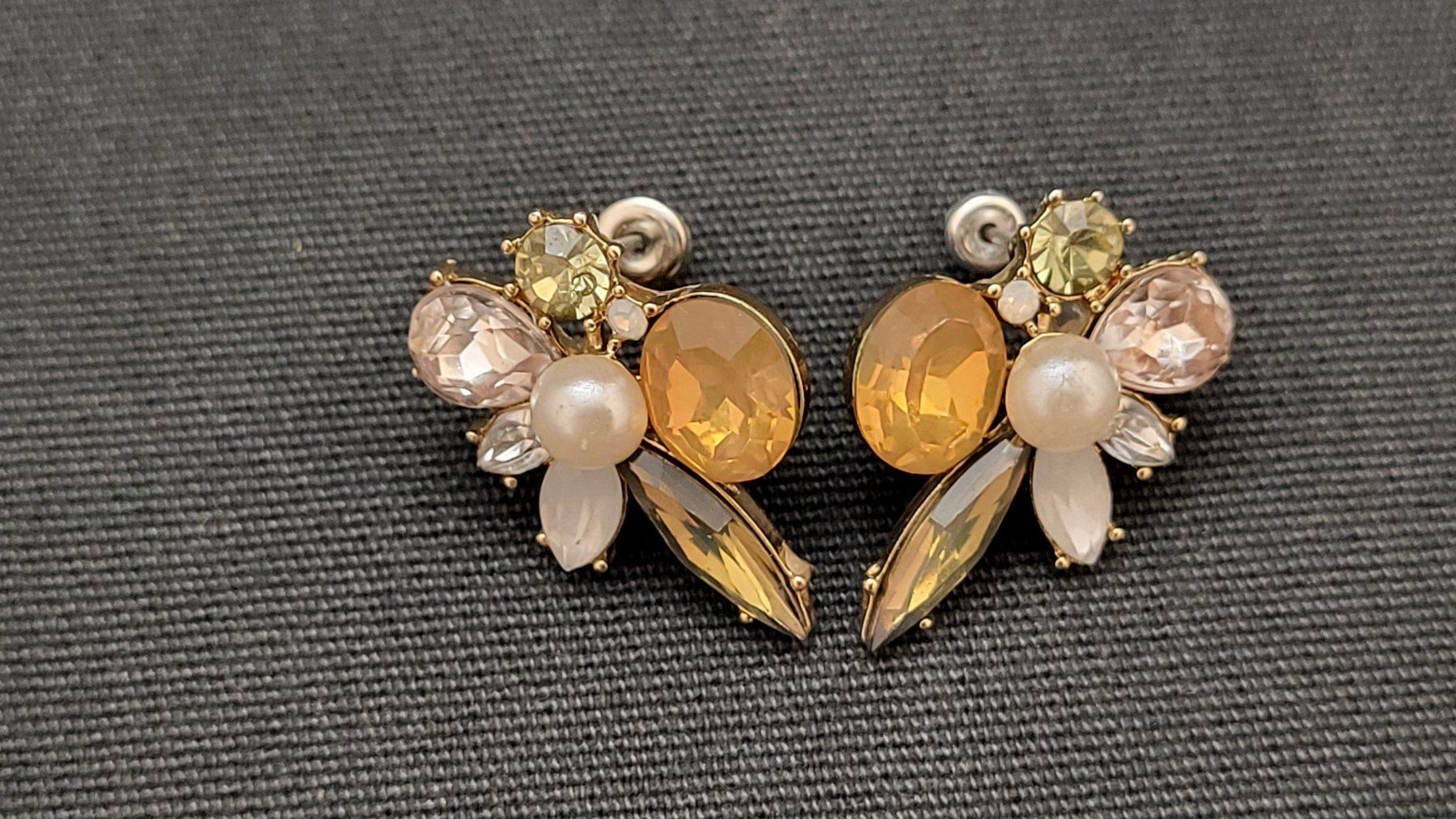 Ohrringe & -stecker: Modeschmuck-Ohrstecker – Gebraucht aus Basel von spinne02