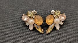 Modeschmuck-Ohrstecker