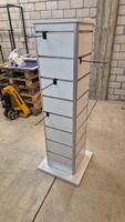 Verkaufsständer weiss mit Haken für Ladenlokal gebraucht