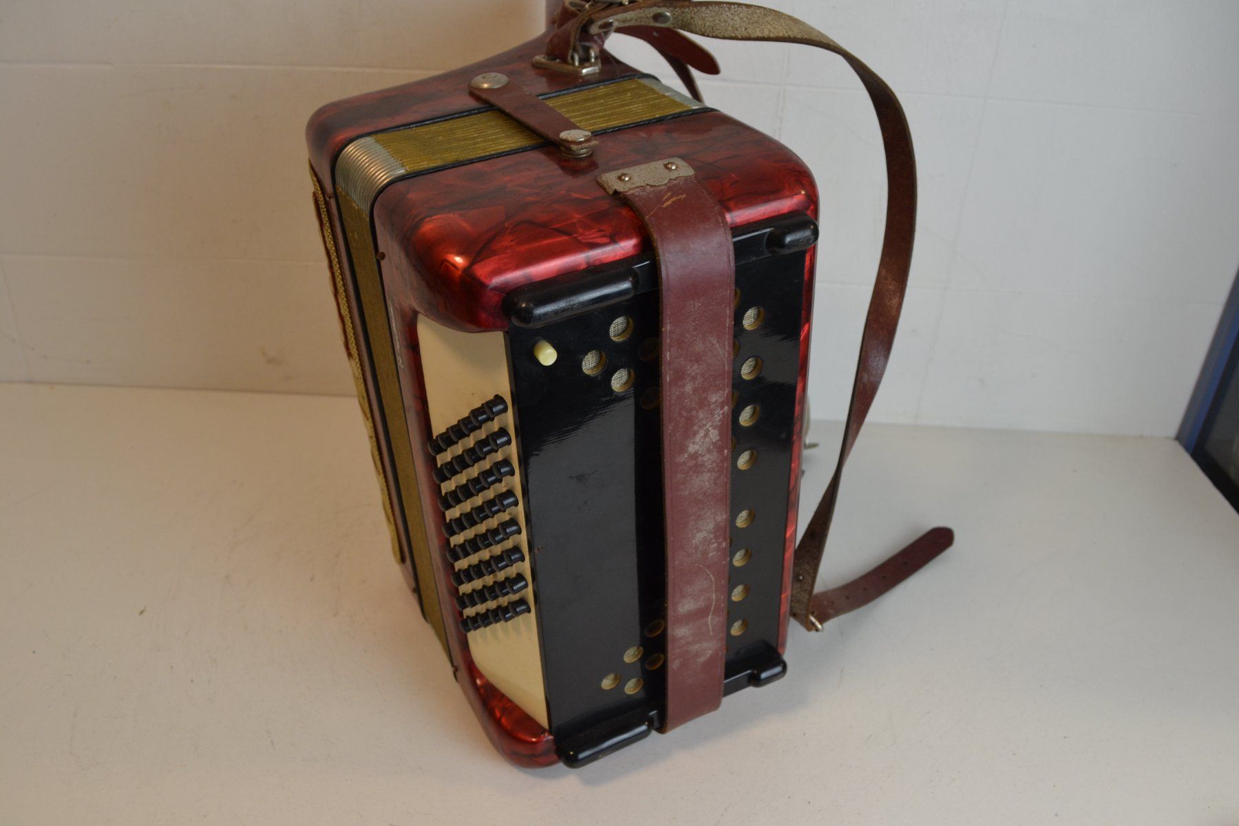 Hohner Strumenti musicali: Akkordeon chromatisch Hohner Concerto I – Usato da Zürich venduto da Brockito 8