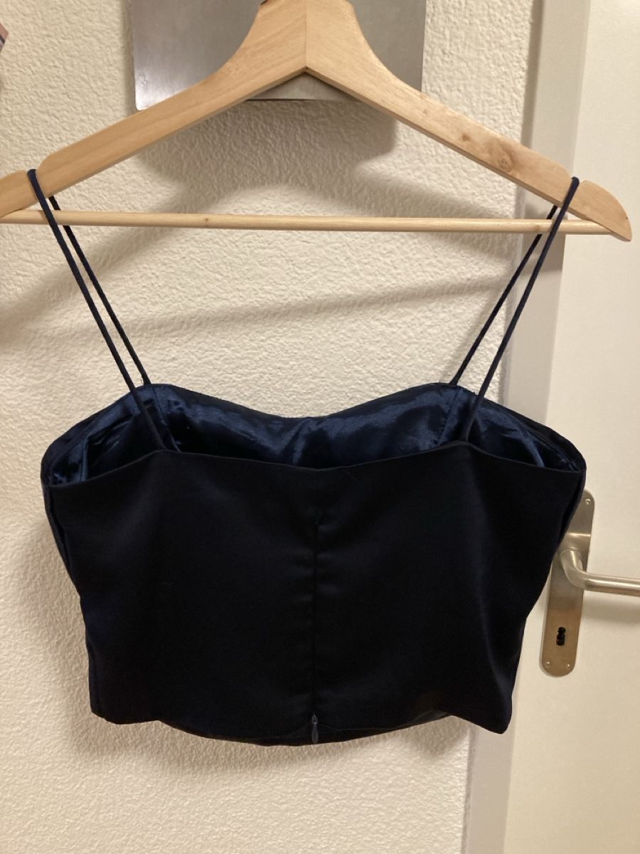 Top: Elegantes Top dunkelblau – Usato da Urtenen-Schönbühl venduto da alessibas 1
