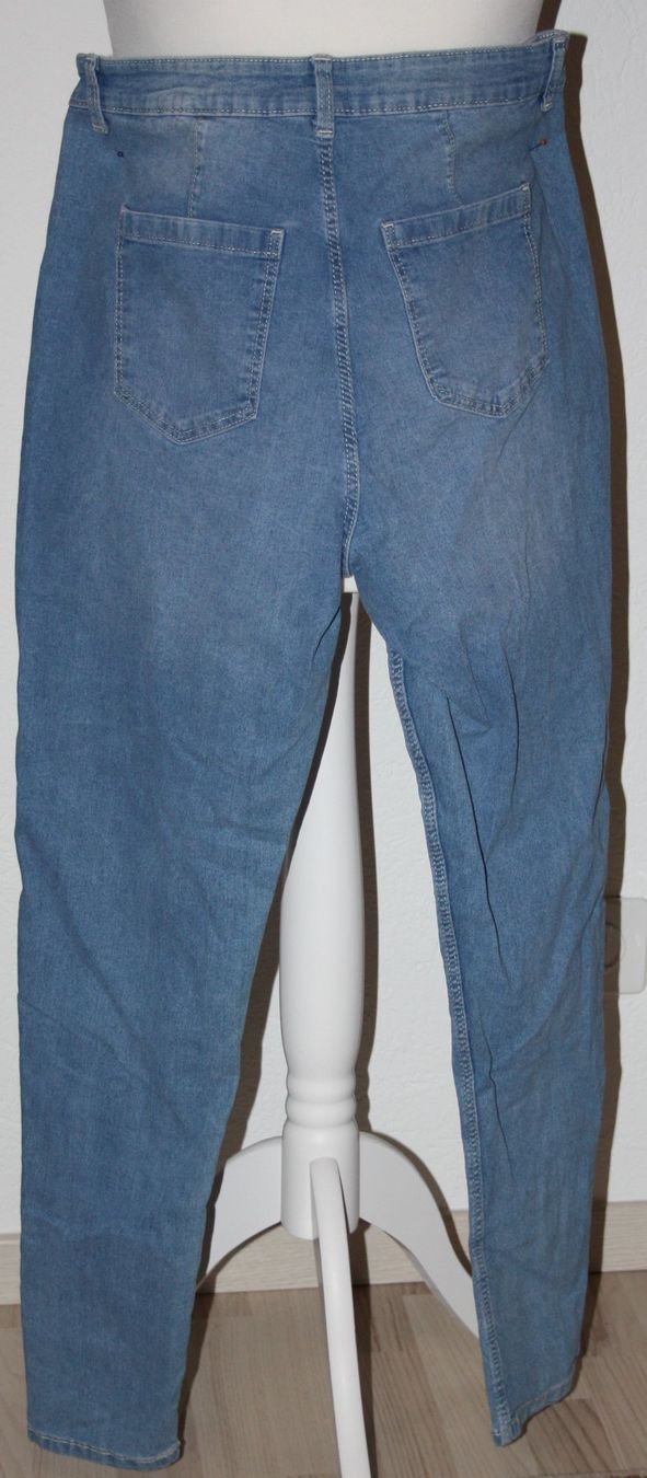 Pantaloni: Hose Jeans C&A blau Gr. 42 NEU – Nuovo (secondo la descrizione) da Flüelen venduto da Diversicum-Curvy 1
