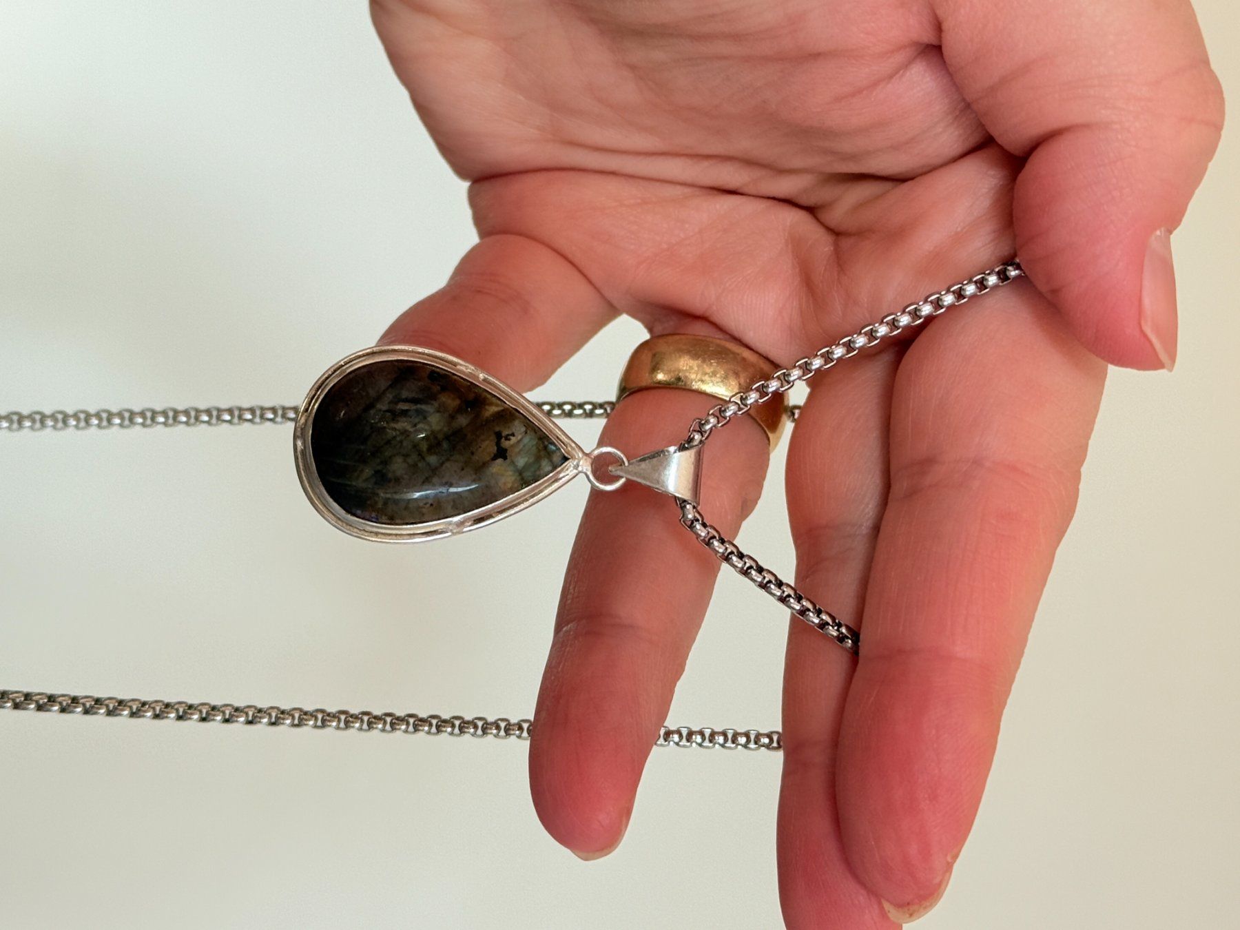 Catenine: Collier labradorite naturelle goutte 💧... – Nuovo e nell'imballaggio originale da Genève venduto da AGBERG 7