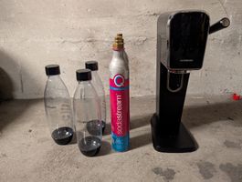 SodaStream Wassersprudler Art schwarz mit Zubehör gebraucht