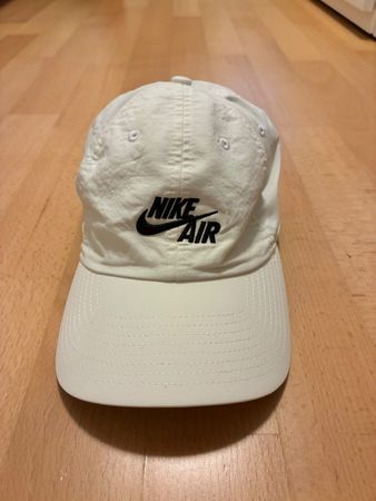 Kappe Nike Air Heritage86 weiss S1ZE guter Zustand