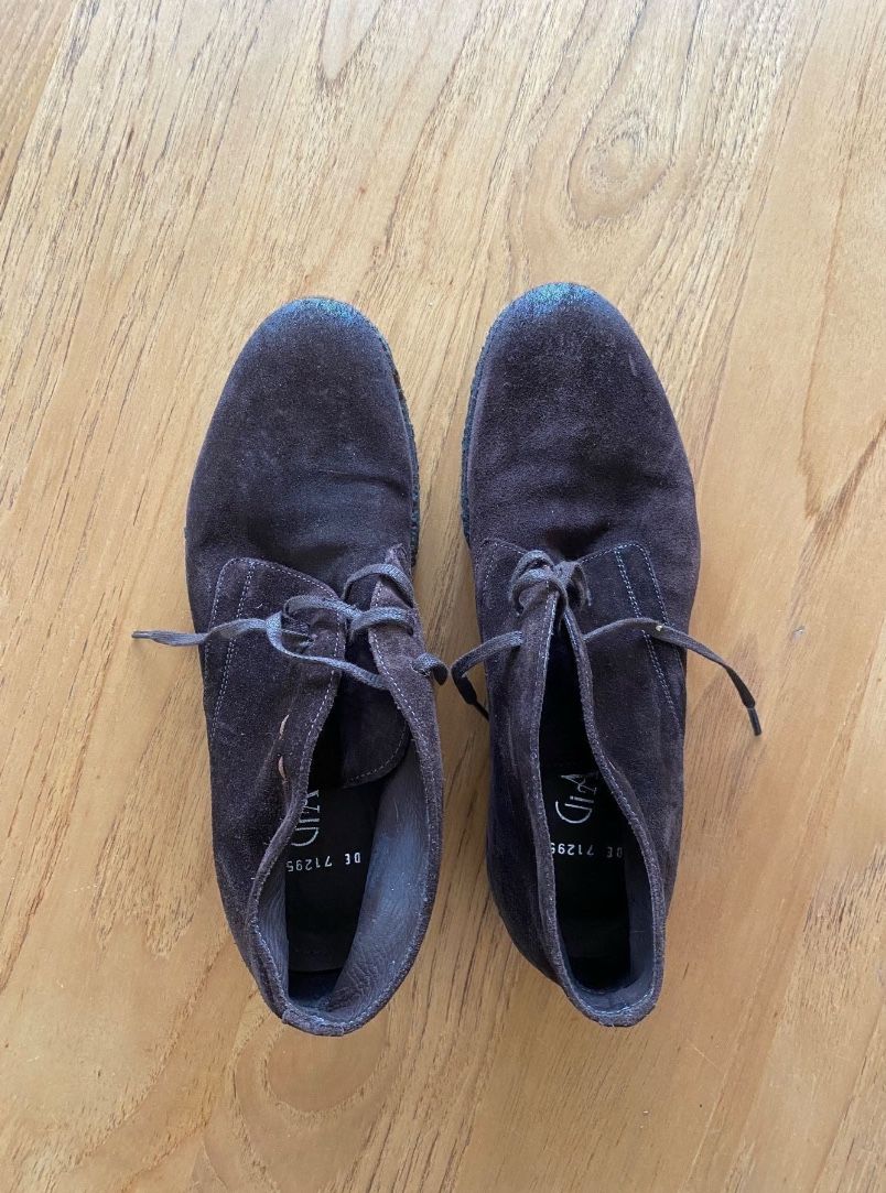 Scarpe da uomo: Boots - Brown Suede Chukka – Usato da Zürich venduto da Grothschild 3