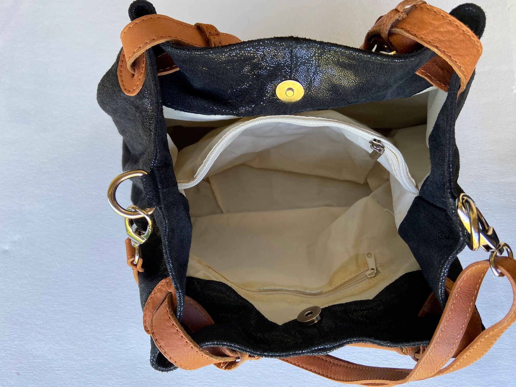 Borse da donna: Schwarze Handtasche, neuwertig! – Usato da Lenzburg venduto da han_bx8b 4