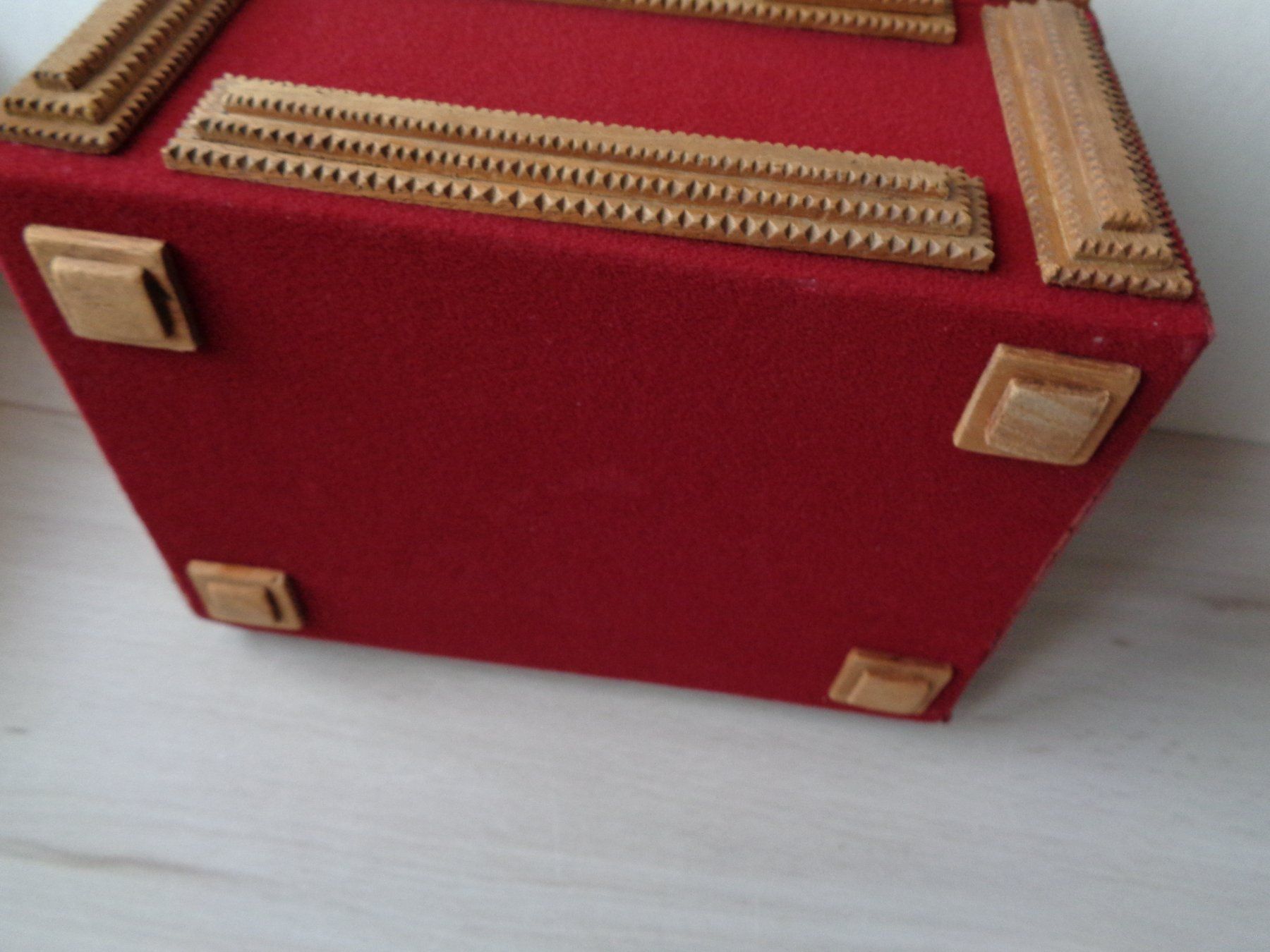 Cassapanche: HOLZ SCHATULLE SCHMUCK-KISTE HANDARBEIT – Usato da Henggart venduto da Pascha22 6