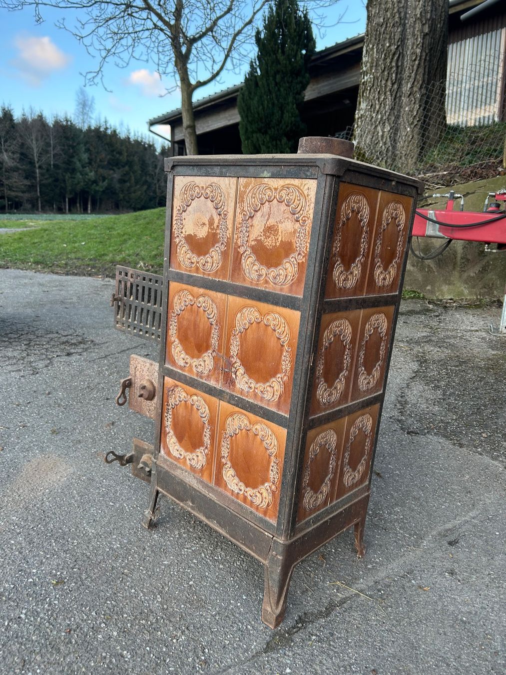 Altri mobili d'antiquariato: Antiker Ofen – Usato da Hildisrieden venduto da mesa3 2