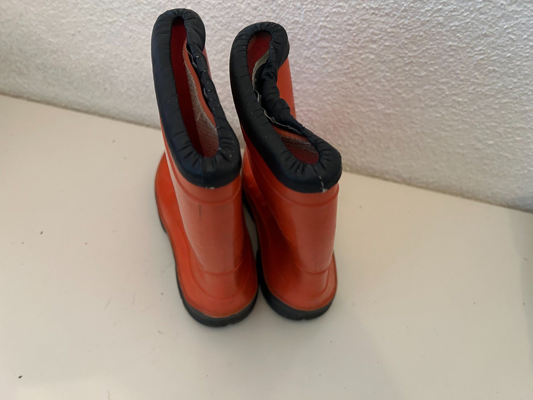 Scarpe per ragazzi: Kinderstiefel orange, Grösse 29 – Usato da Buttisholz venduto da PIOTRCH 4