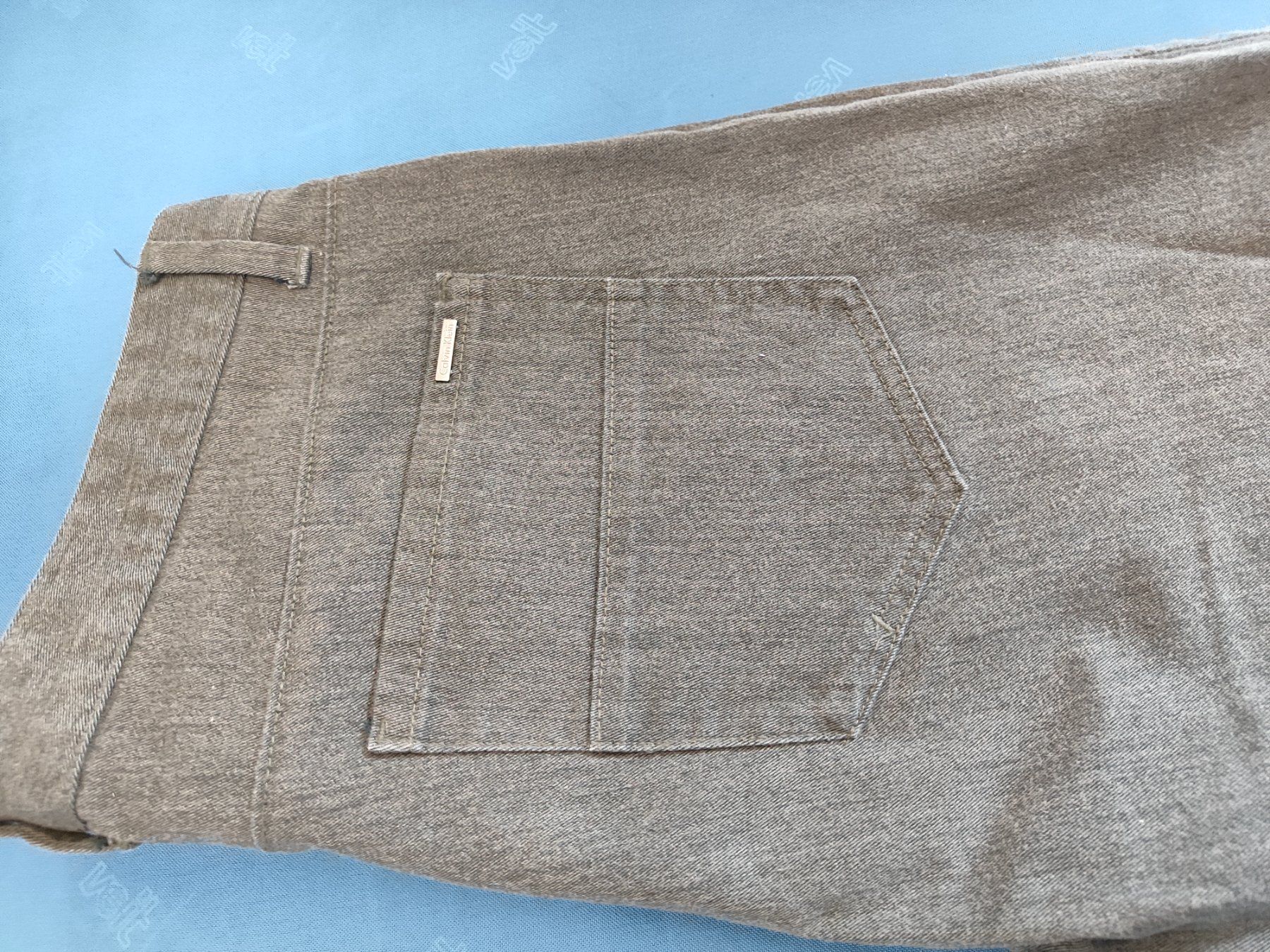 Calvin Klein Pantaloni: CK Herrenhose GR 43/32 – Usato da Langnau am Albis venduto da Judithsebi 4
