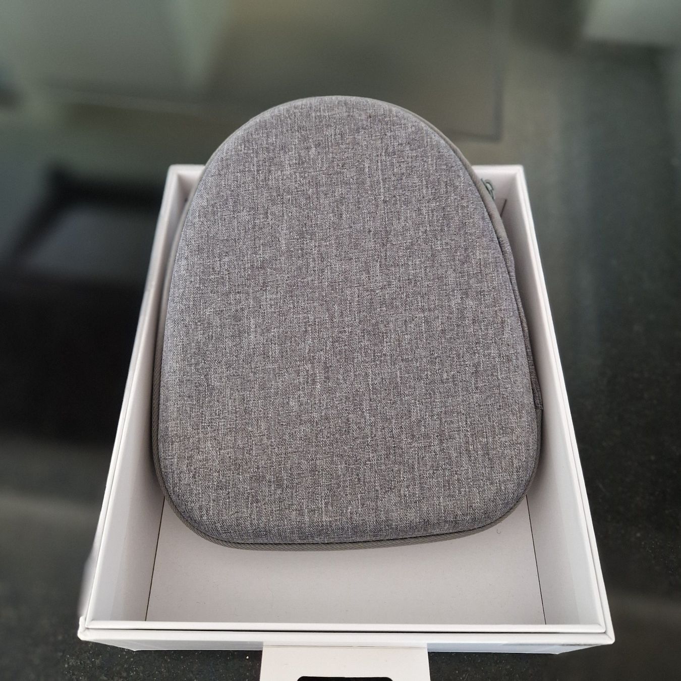 Bowers & Wilkins Casques audio: Bowers & Wilkins Kopfhörertasche Grau – D'occasion à Gränichen par sunchi07 1