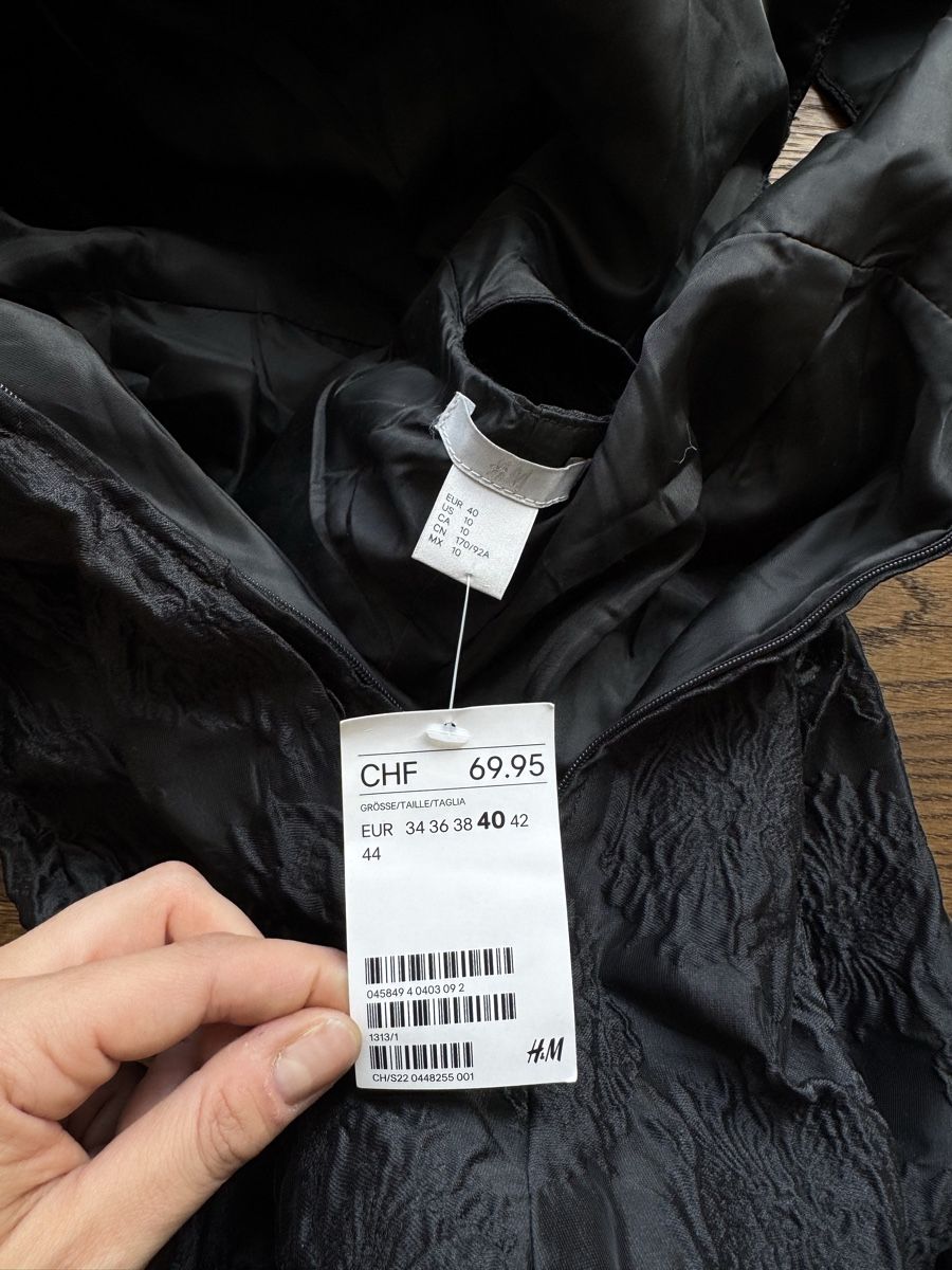 H&M Kleider: Abendkleid schwarz elegant / dress / festive – Neu und originalverpackt aus Zürich von forestF4iry 2