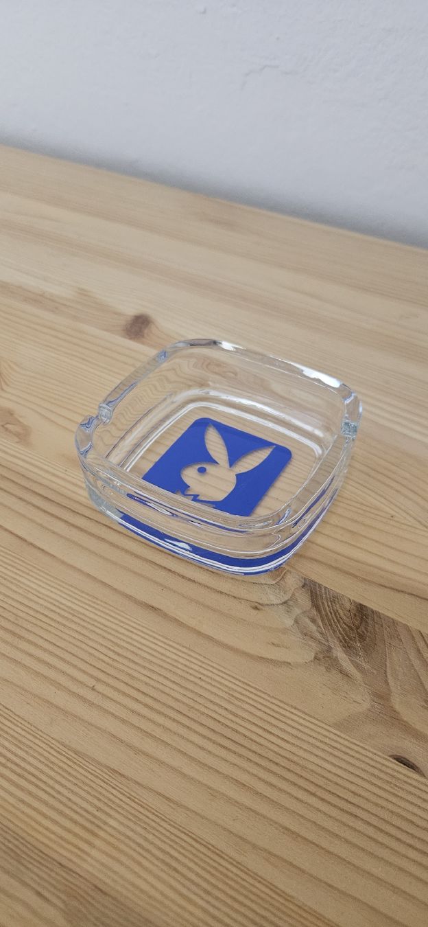 Portacenere: Playboy Aschenbecher – Usato da Biel-Benken BL venduto da JanFlu 1