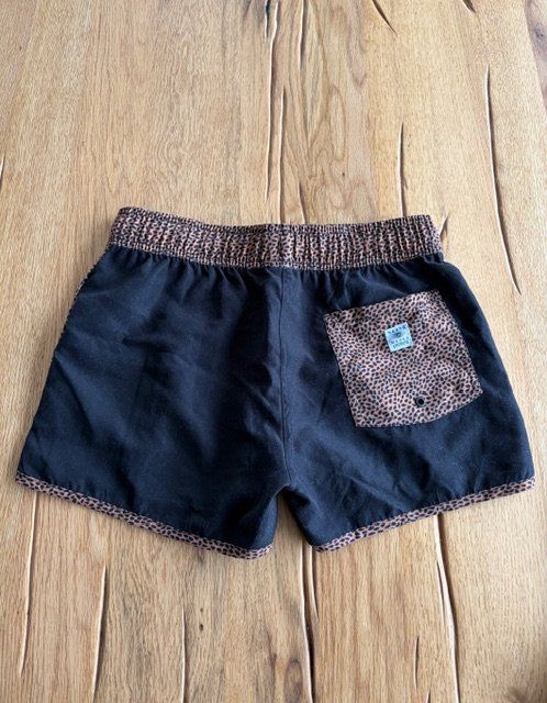 Protest Pantalons: Schöne Protest Mädchen Shorts Grösse 176 – D'occasion à Hohenrain par Kiendan 1