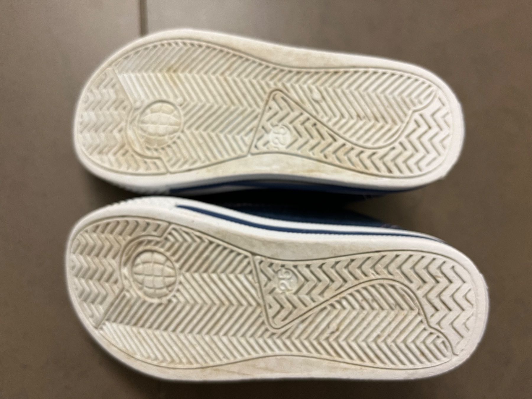 Scarpe per ragazze: Turnschuhe 25 – Usato da Zürich venduto da Gabi_78 2