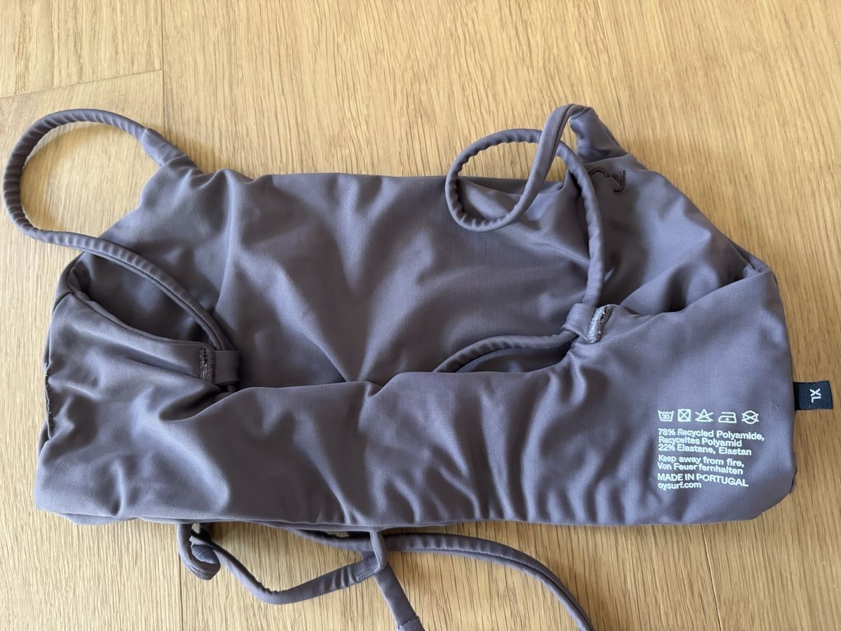 Badekleider & Bikinis: Oy Surf Bikini Oberteil "Buri" XL – Gebraucht aus Basel von snowkati 1