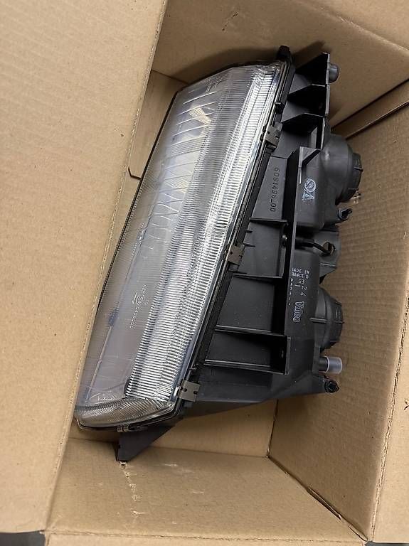Fari: Scheinwerfer Citroen XM Y3 vorne rechts – Usato da Sirnach venduto da Toyo1