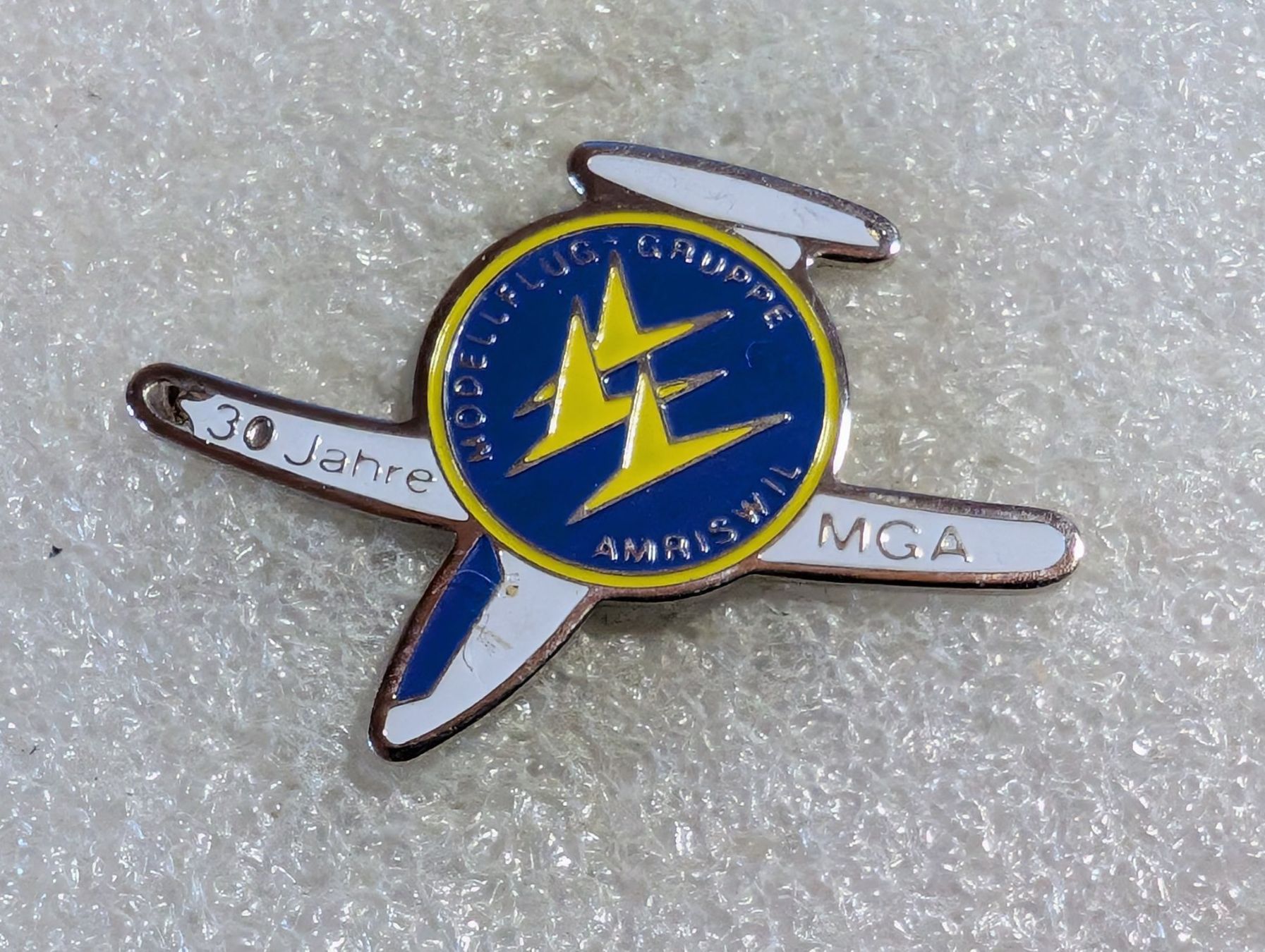 Placchette & Badge: Ansteckpin 152: Modellfluggruppe Amriswil – Usato da Oppligen venduto da Pin-Fall-Shop