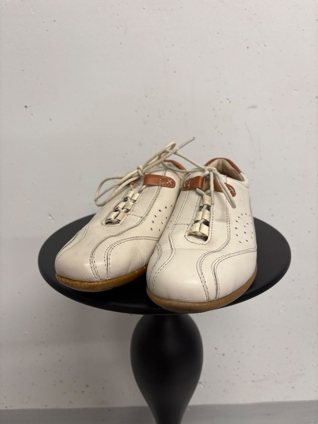 Scarpe da donna: Caprice Halbschuhe Schuhe Gr. 37 Leder beige – Nuovo (secondo la descrizione) da Regensdorf venduto da secondchancefashion 1