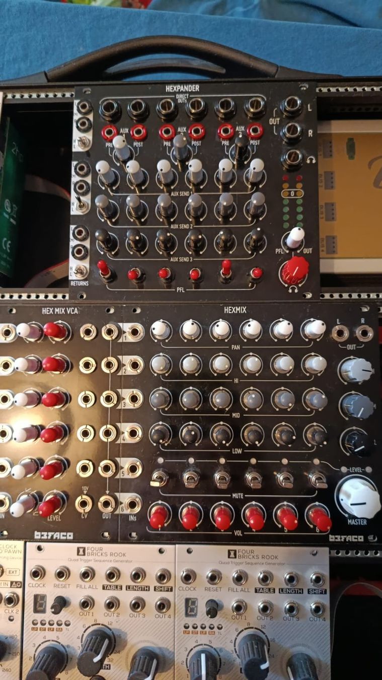 Strumenti musicali: Befaco Eurorack Module: Hexmix, Hexpander, VCA Top Zustand! – Usato da Ostermundigen venduto da Buschimayarschranz