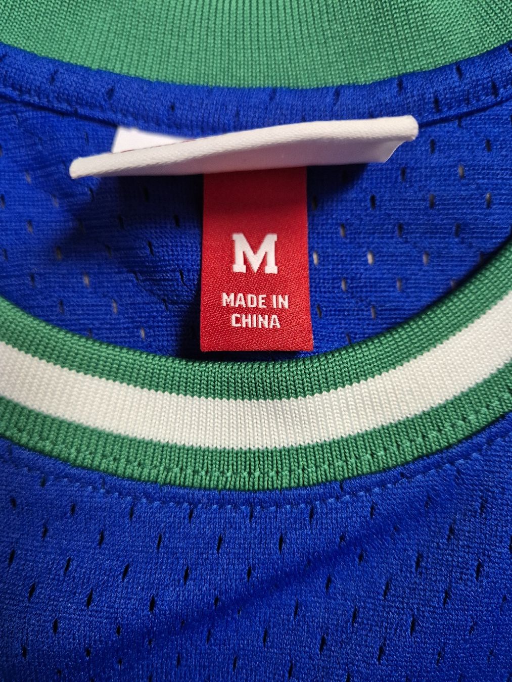 Mitchell & Ness Canottiere & Pantaloni: Dirk Nowitzki Dallas Mavericks Jersey Grösse M – Nuovo (secondo la descrizione) da St. Gallen venduto da CaliSunshine 5