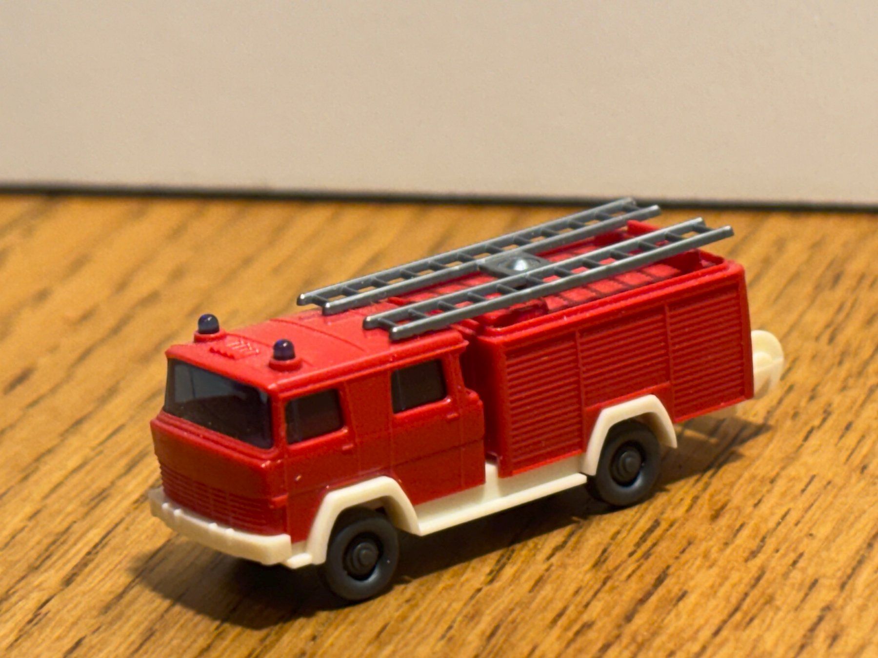 Modellini di ferrovie: L2302: Feuerwehr (Spur N) – Nuovo (secondo la descrizione) da Birsfelden venduto da Birs_25 1