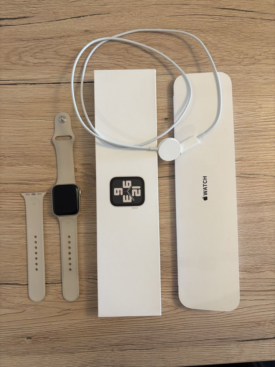 Apple Smartwatch: Apple Watch – Nuovo (secondo la descrizione) da Eschenbach venduto da AnnaundAnna