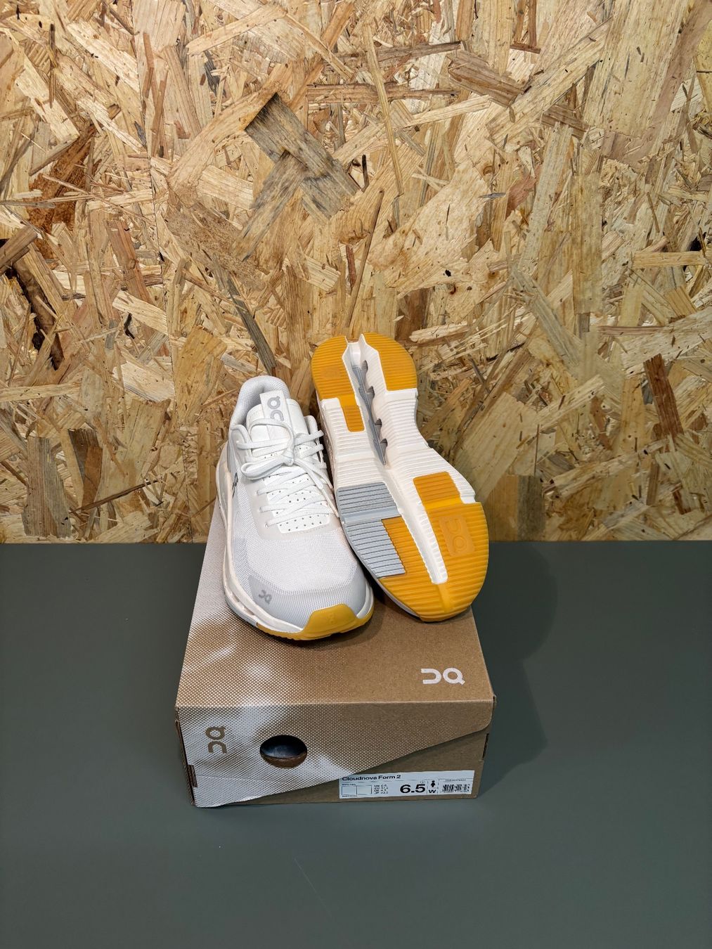 On Scarpe da donna: ON Cloudnova Form 2 *NEU* Grösse 37.5 – Nuovo e nell'imballaggio originale da Geuensee venduto da Powdersnow83 2