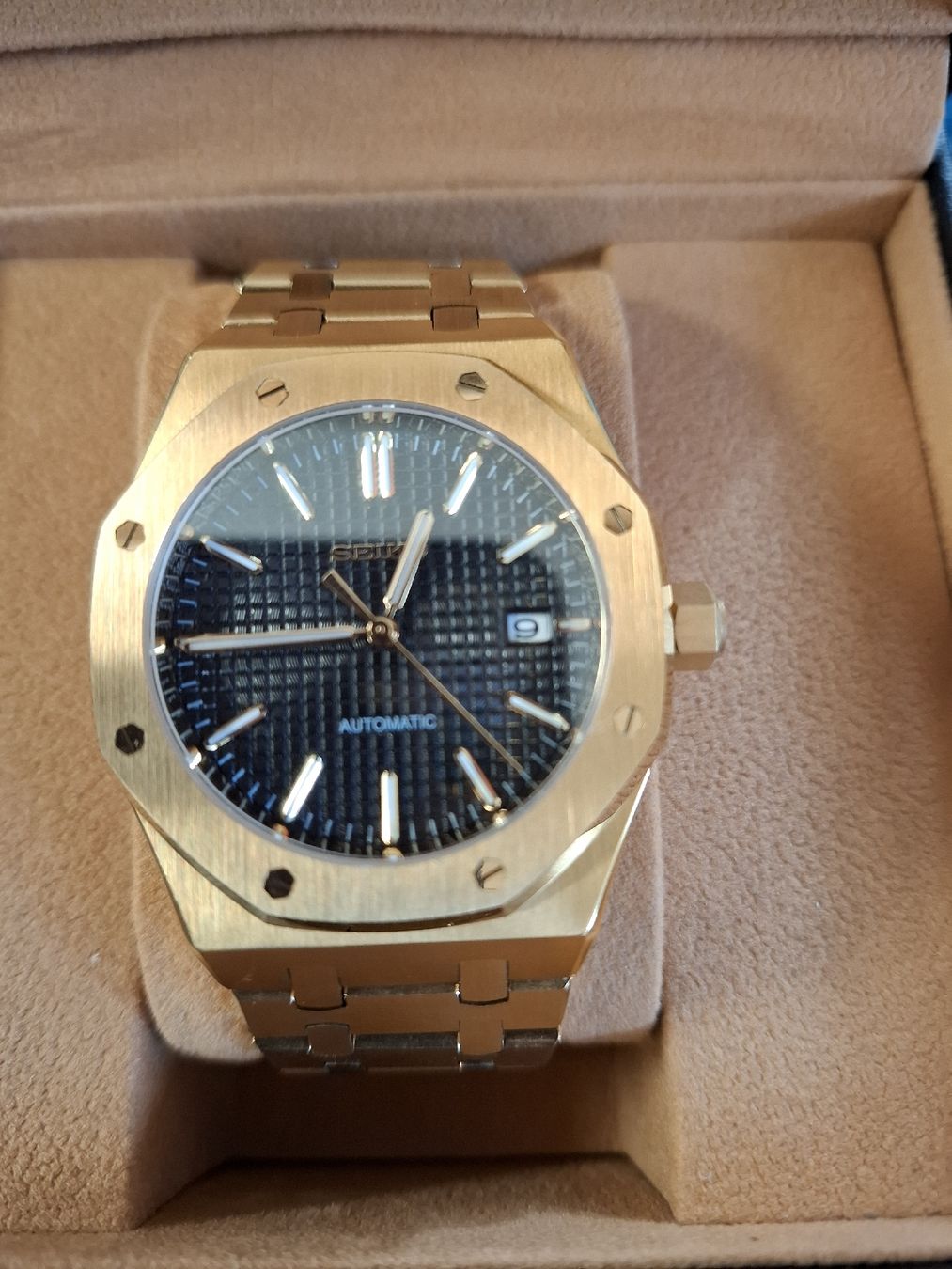 Bracciali & Braccialetti: SEIKO Herrenuhr - Mitternachtsgold – Nuovo e nell'imballaggio originale da Richterswil venduto da Friedafrech