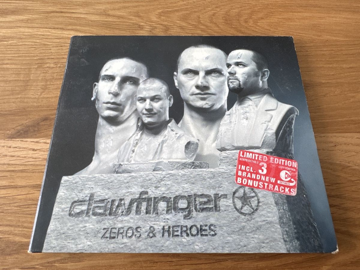 CD: Clawfinger - Zeros & Heroes - Limited Edition CD – Usato da Muhen venduto da Kusi_
