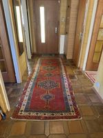 Tapis d’Orient ancien fait main – rouge et bleu