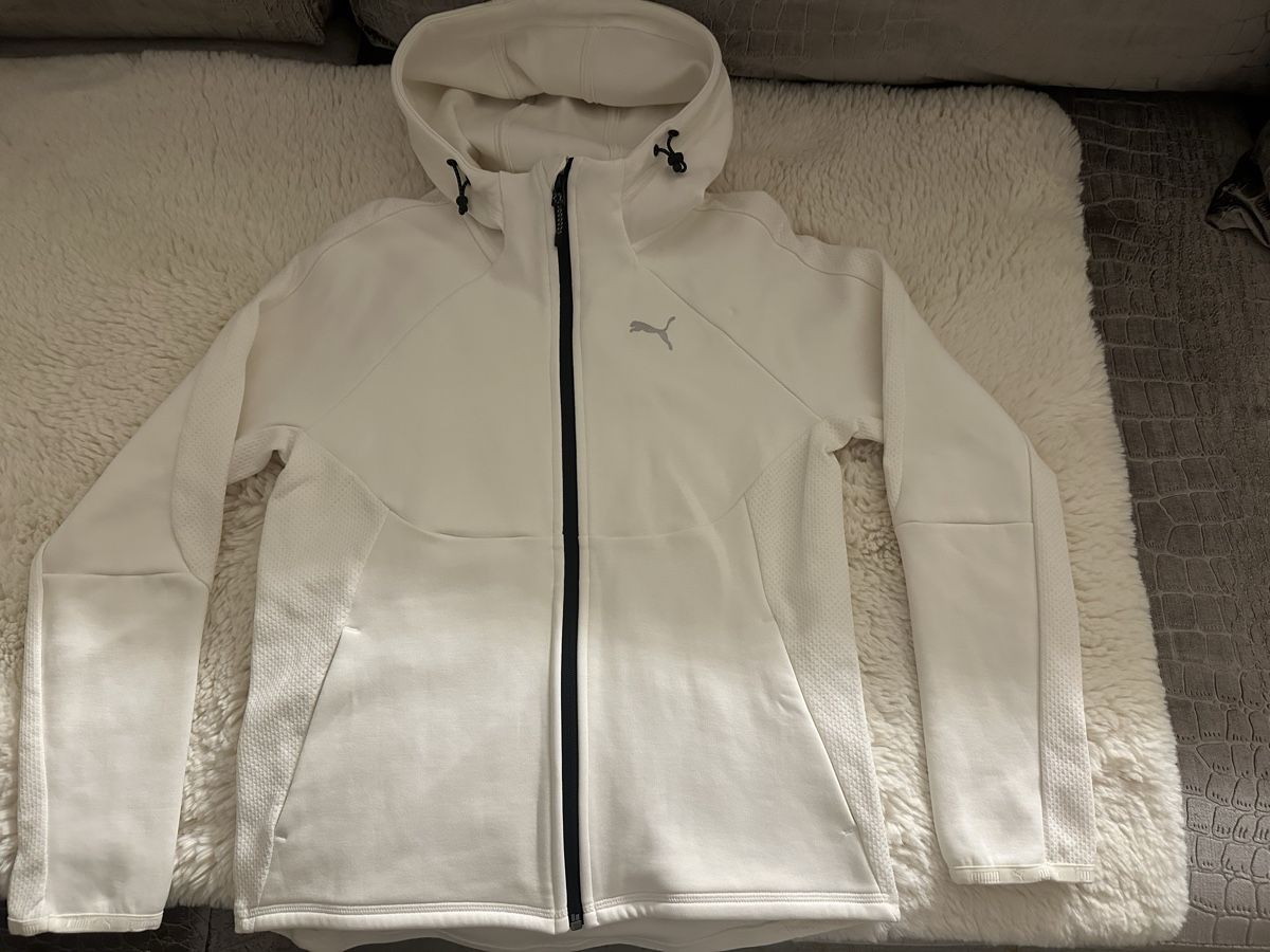 Puma Giacche: Puma Sweatjacke – Nuovo (secondo la descrizione) da Frümsen venduto da Swissline90