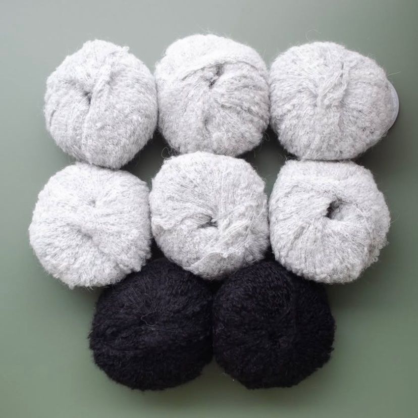 Lana: Alpaka Bouclé Garne - Schwarz & Grau – Nuovo e nell'imballaggio originale da Ostermundigen venduto da asi_jqt5