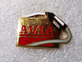 Ansteckpin 51: Avia