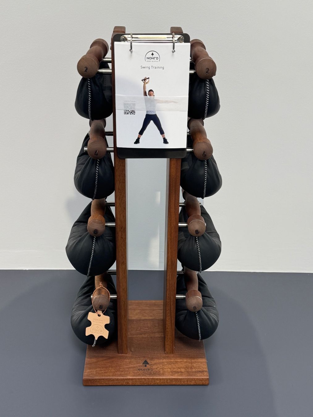 Hometrainer: NOHRD Swing Turm Nussbaum Echtleder – Nuovo (secondo la descrizione) da Zürich venduto da zue_vp67