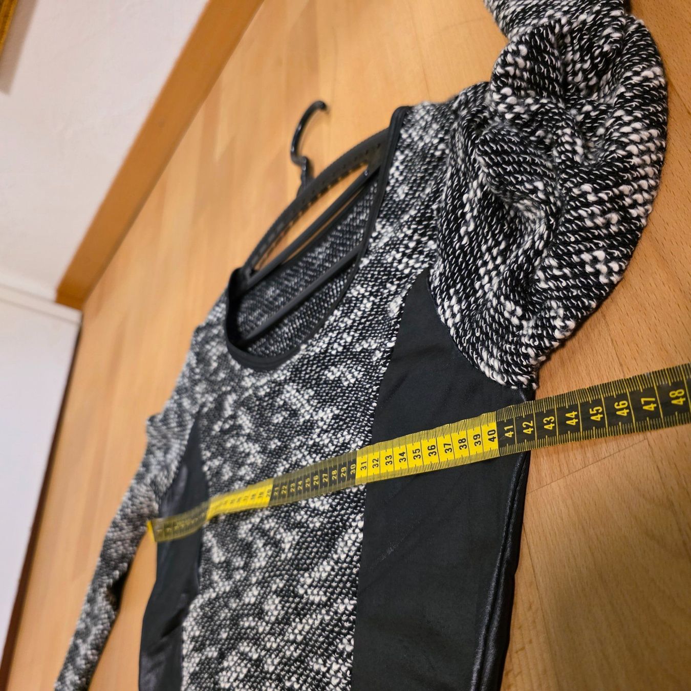 Kleider: kurzes Kleid , Größe S/M – Gebraucht aus Wald ZH von CapLux 8