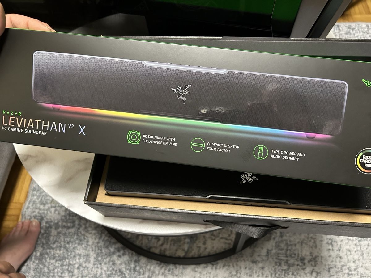 Razer Lautsprecher: Razer Leviathan V2 X PC Gaming Soundbar – Neu (gemäss Beschreibung) aus Moosseedorf von Slowwdown 1