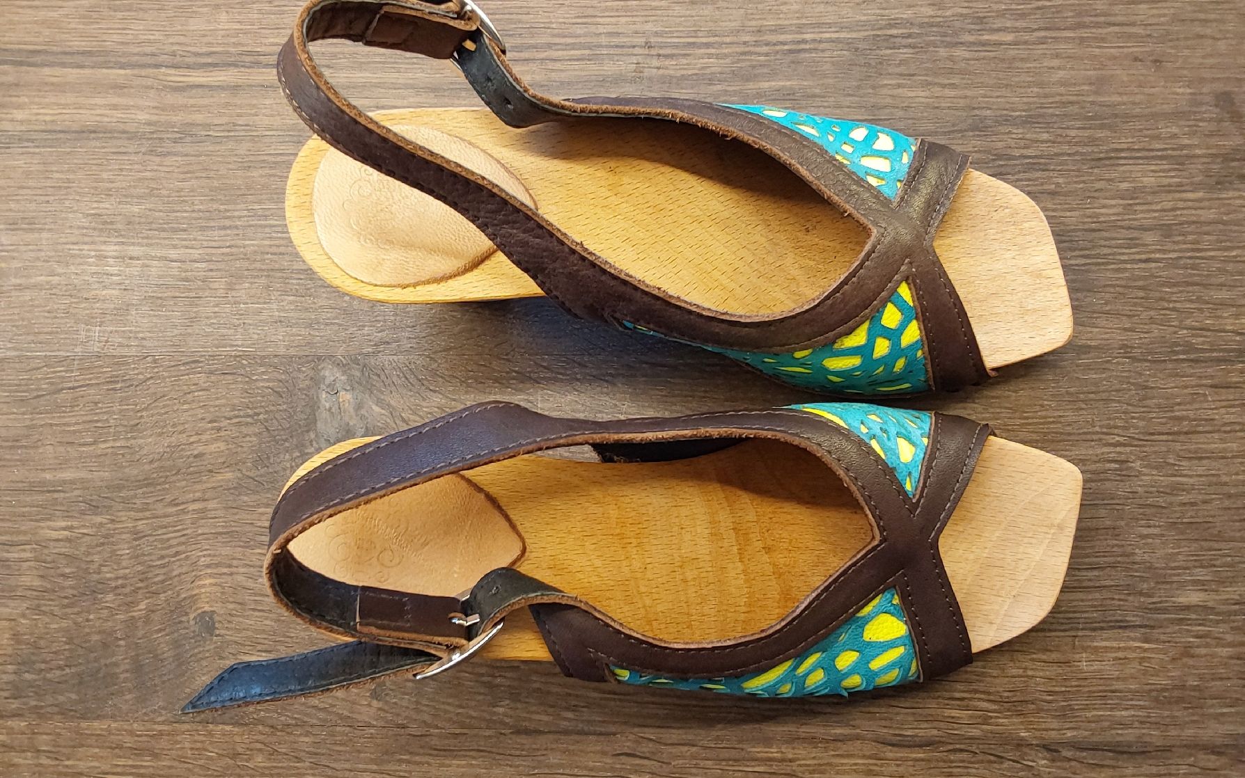 Scarpe da donna: Tokushuu Zoccoli 35 – Usato da Köniz venduto da scopello12 1