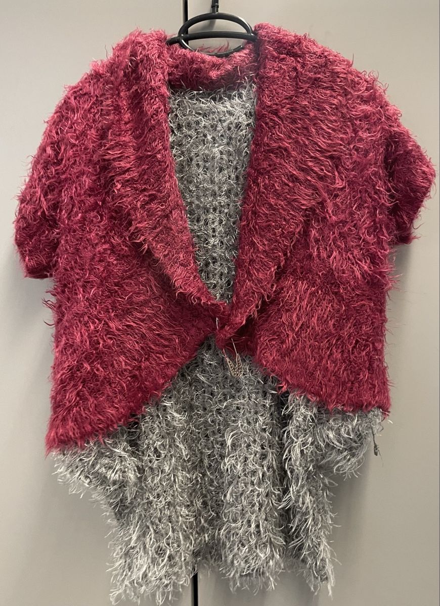 Kleiderpakete: Flauschige Strickjacke & Pulli, Kleiderset – Neu (gemäss Beschreibung) aus Au ZH von Jaggy4 2