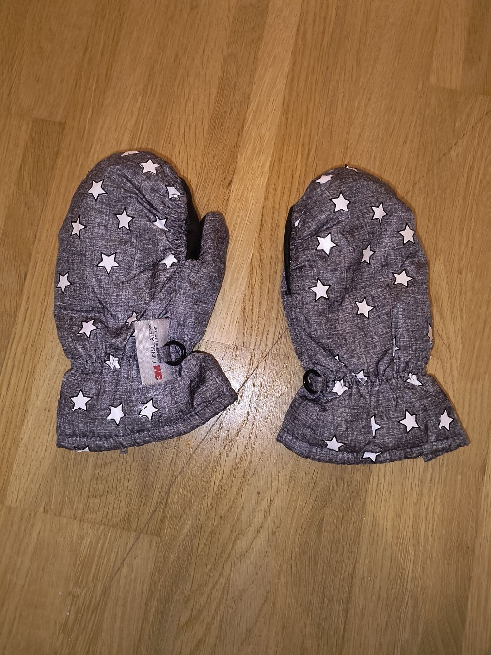 Guanti: Handschuhe winter 12-24M – Usato da Schliern b. Köniz venduto da yalls