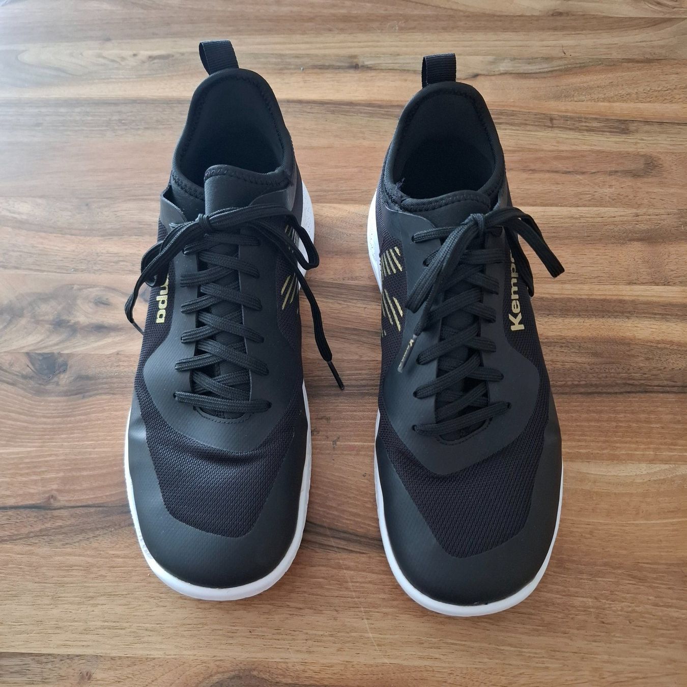 Chaussures garçon: Jungen Schuhe, schwarz, Gr.39 – D'occasion à Sisseln AG par Tropea4334 1