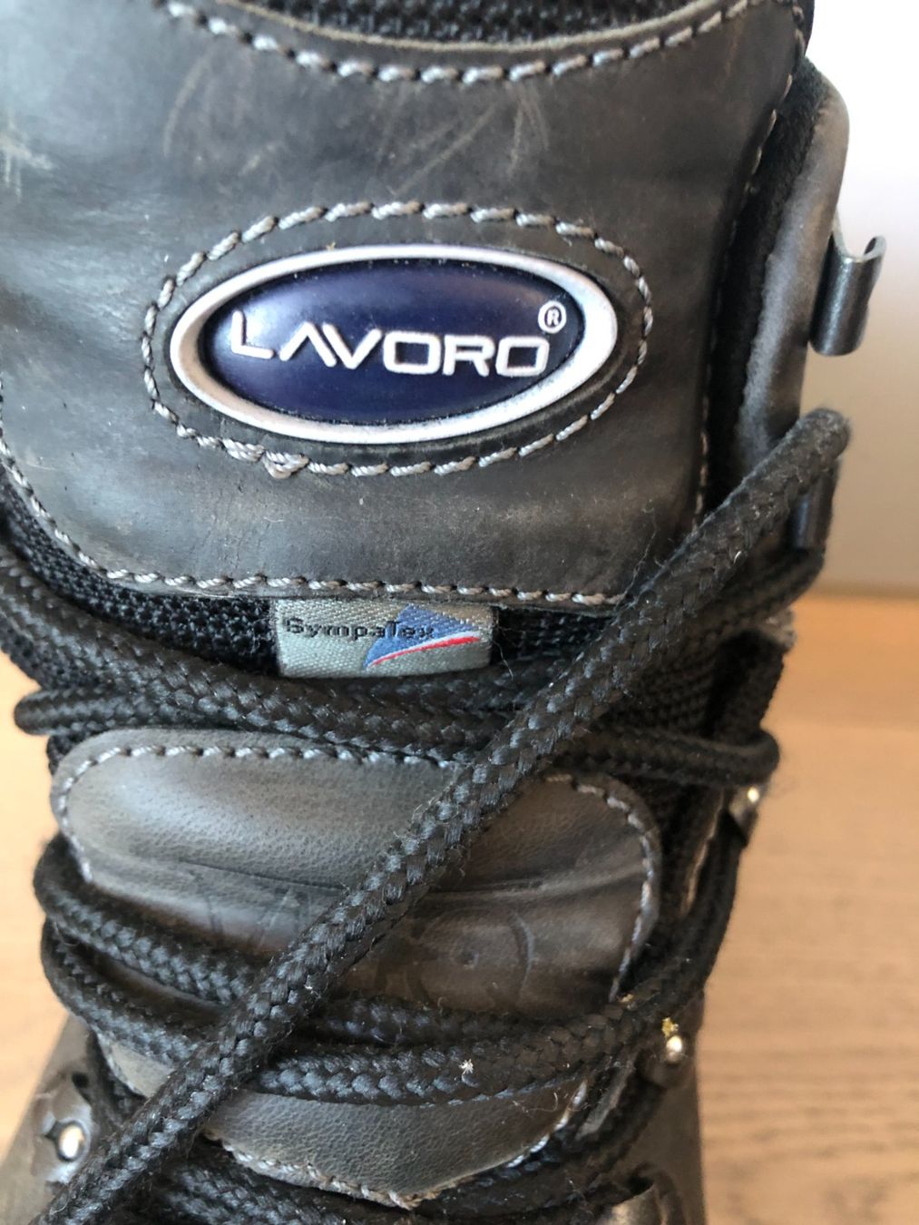 Scarpe da uomo: Sicherheitsschuhe "Lavoro" Grösse 41 – Usato da Samstagern venduto da TAAF 1