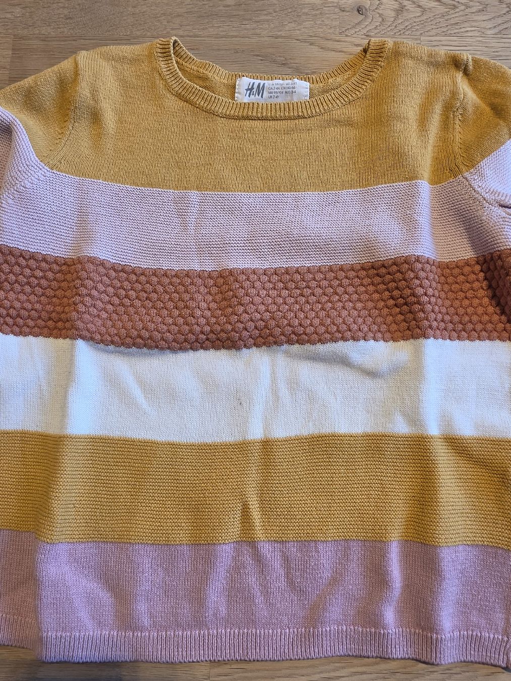 H&M Maglioni & Felpe: Wunderschöner H&M Pullover 104 Strick und Ripp Optik – Usato da Bergdietikon venduto da Staphylococcus 2