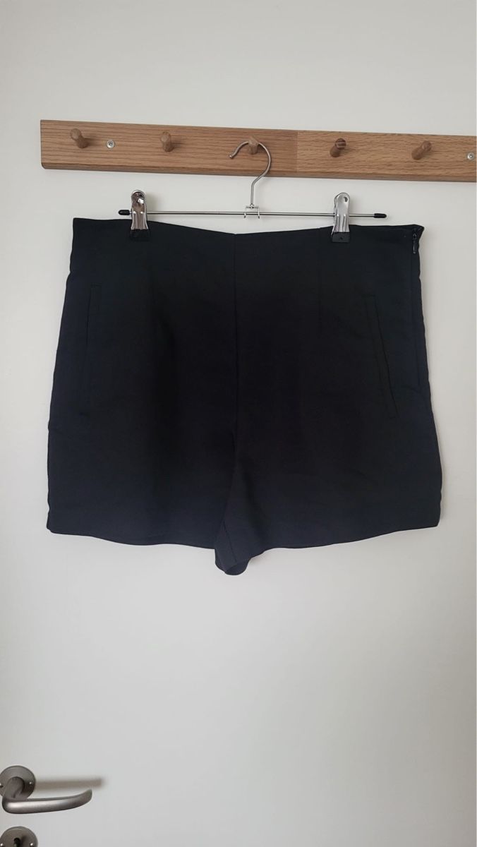 Pantaloni: Short noir taille haute, élégant - Taille L – Nuovo (secondo la descrizione) da Bülach venduto da sar_j6bk 1